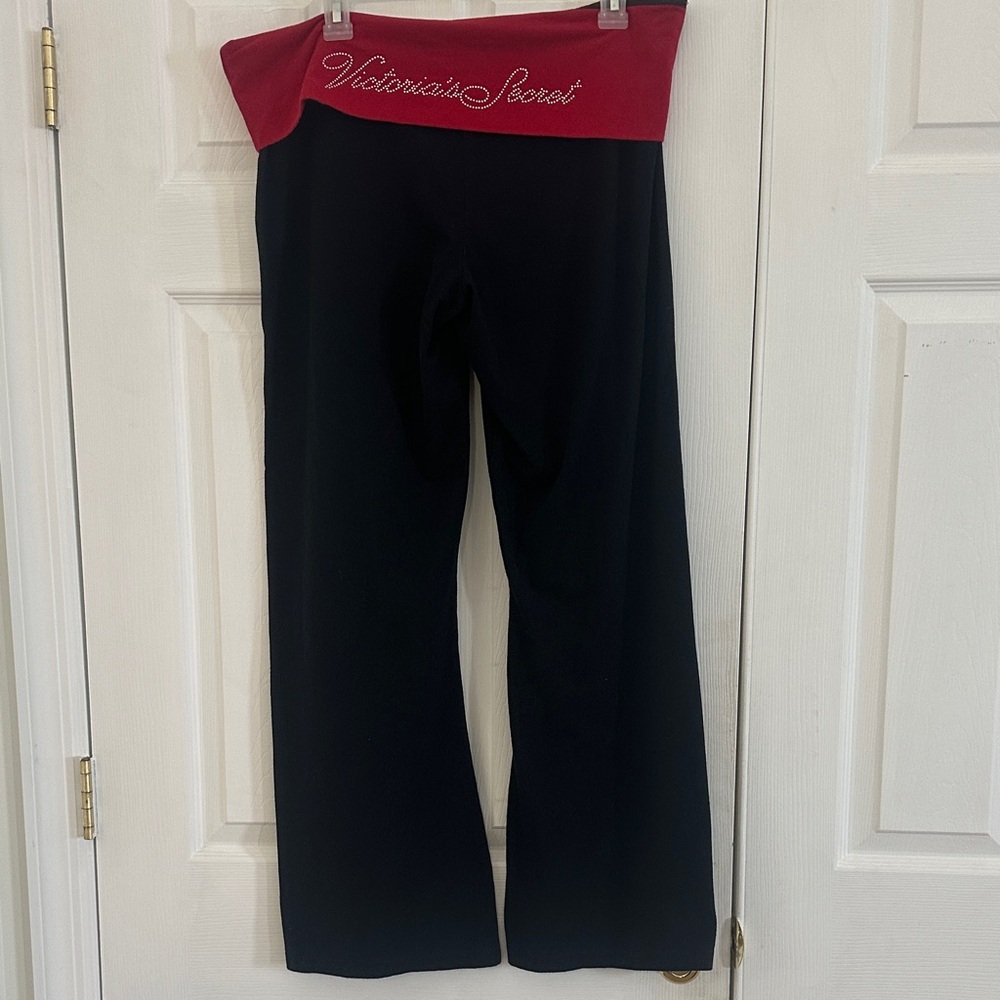 Victoria's Secret Black and Red Rhinestone Yoga Boot cut Pants, Size XL